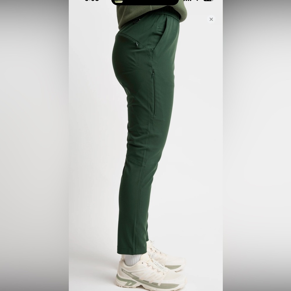 Alder apparel pants new w tags!!  .. great for hiking, casual wear. Size small